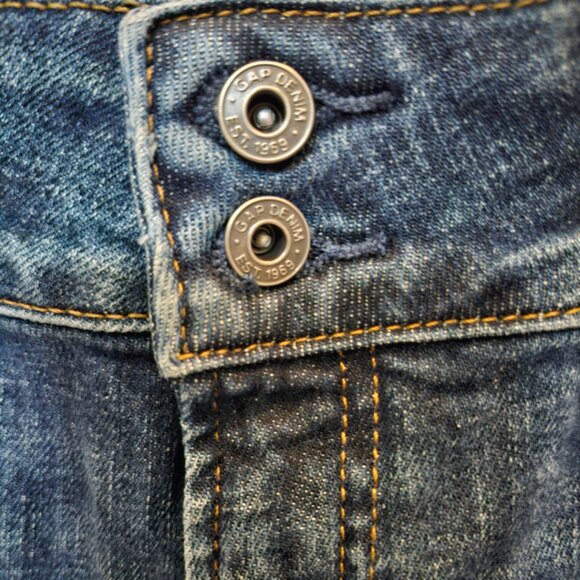 GAP Jeans - Y2K Low-Rise Flare Jeans - Size 27 (4RS) - Raw Hem - Picture 3 of 8